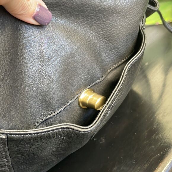 Genuine leather shoulder handbag purse black like new soft luxurious classic - Picture 6 of 10